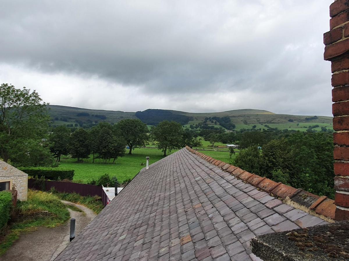 Swiss House B&B Castleton  Exterior foto
